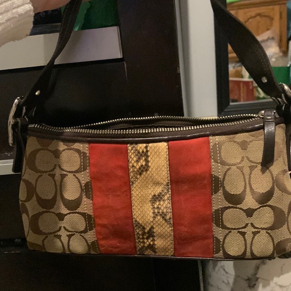 this is a real coach purse, tan with red and snake skin - Picture 1 of 8